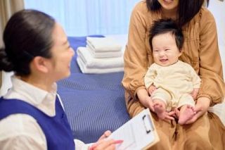 ホテルでゆったり産後ケア　母親の心身、育児サポート