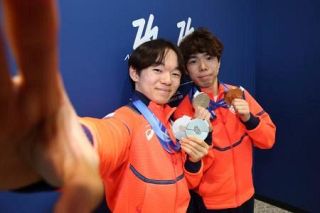 鍵山「十分楽しんだ」　日本選手団、帰国の途に