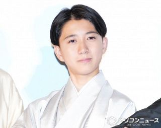 市川新之助、鏡開きでメッセージ　たどたどしい姿に会場全体が和やかな空気に