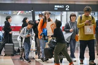 ＧＷ終了、Ｕターン混雑がピーク　古里や行楽地から、日常生活へ