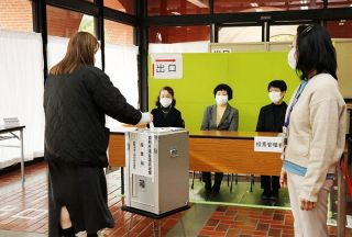 倉敷市議選 期日前投票始まる　市役所と全７支所 ２５日まで