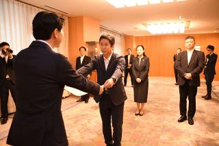 企業版ふるさと納税寄付３社　岡山県が感謝状贈呈