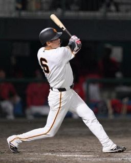 巨４―２広（１３日）　坂本がサヨナラ３ラン