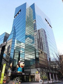 中島健人へ親友の芸人が感謝、130本のバラで渾身のフラワーサプライズ　MBS『初耳学』特別編