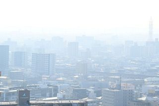 岡山に黄砂飛来で市街地かすむ 気温も上昇し１１地点で今年最高