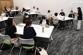 若者の県内定着「満足度」２年連続ワースト　２６年度岡山県民意識調査、県外流出に厳しい認識