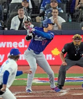 大谷３号ソロ、２試合連発　岡本２安打、村上は無安打