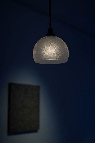 「灯す、座る、纏う」静かな冬の居場所展