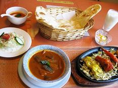 ネパール・インド料理　ガネーシャ 雄町店