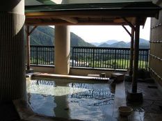 日帰り入浴施設　愛の村　ゆ・ら・り・あ