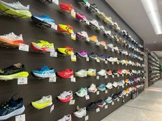 ランニング専門店　ランプロ